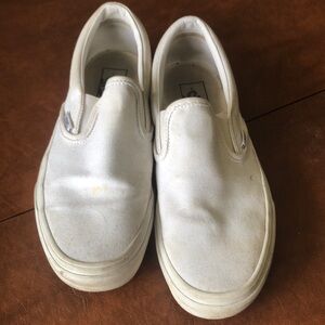 Vans Classic Slip-On Sneakers White Unisex men's size 7.5 Women's 9
